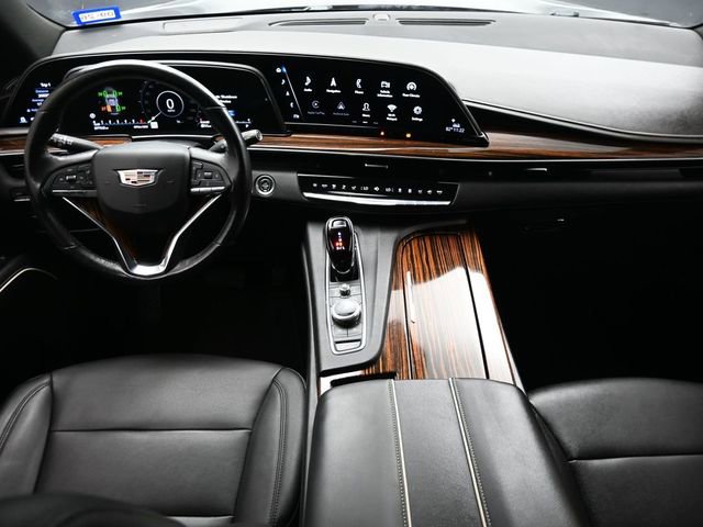 Used 2022 Cadillac Escalade Luxury image 16