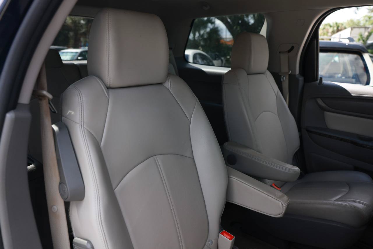 Used 2017 GMC Acadia Limited SLT AWD/4WD image 14