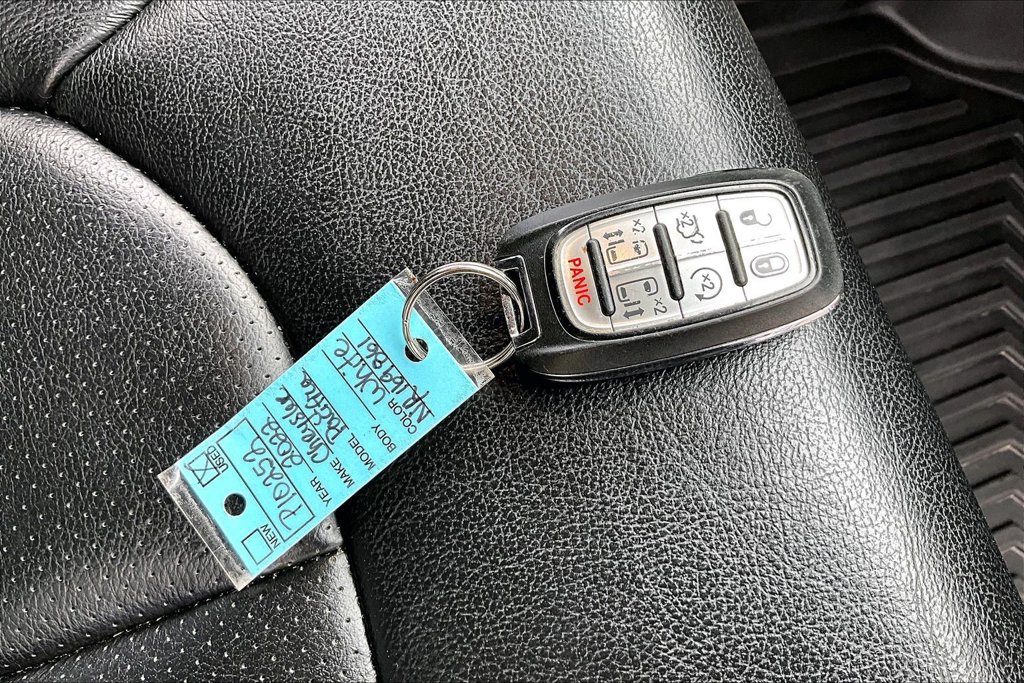 Used 2022 Chrysler Pacifica Touring-L FWD image 34
