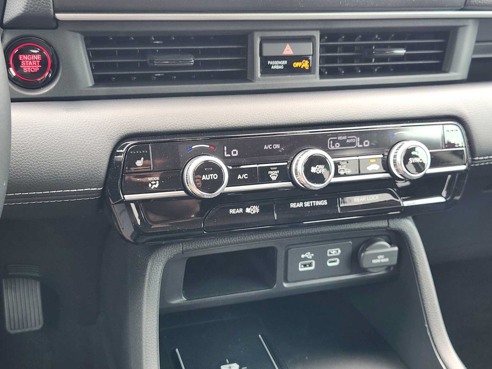 New 2025 Honda Pilot Touring image 15