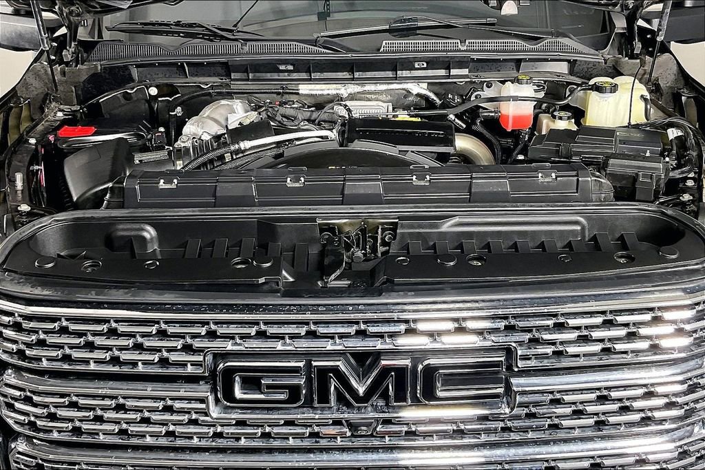 Used 2022 GMC Sierra 2500 Denali w/ Denali Ultimate Package AWD/4WD image 13