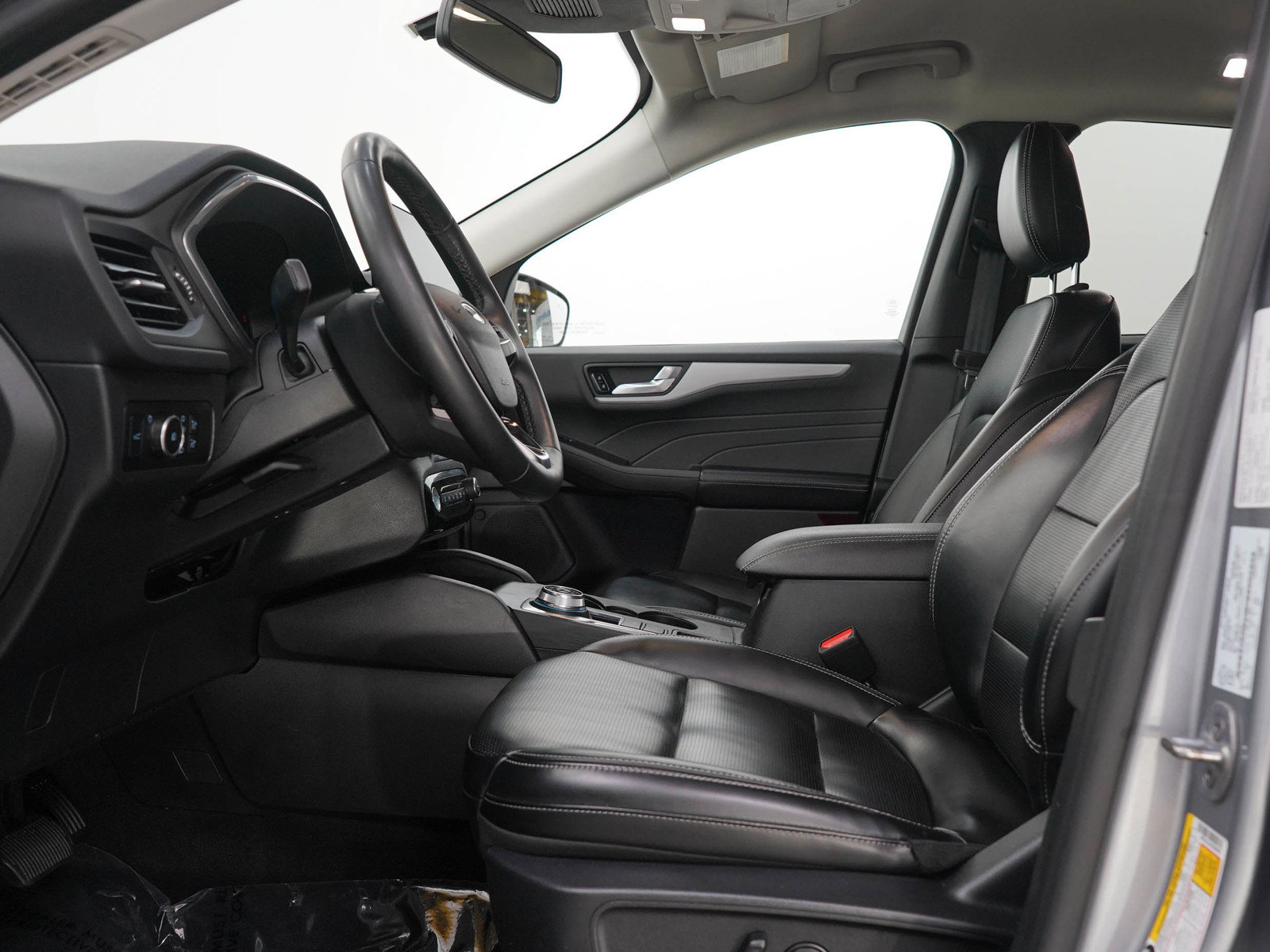 Used 2024 Ford Escape Platinum AWD/4WD image 25