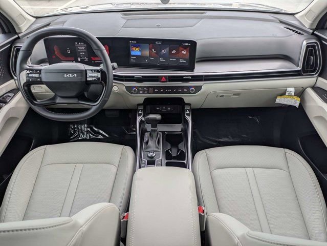 Used 2026 Kia Sorento S FWD image 16