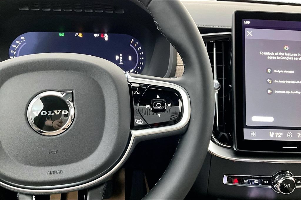 New 2026 Volvo XC90 B5 Plus AWD/4WD image 17