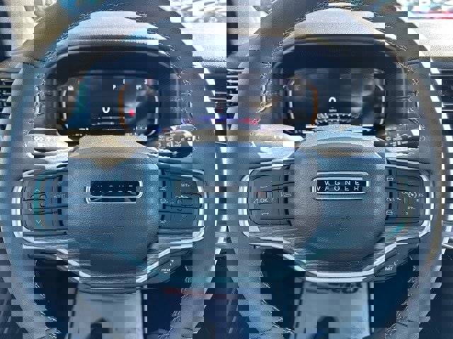 Used 2023 Jeep Wagoneer L Series II image 24