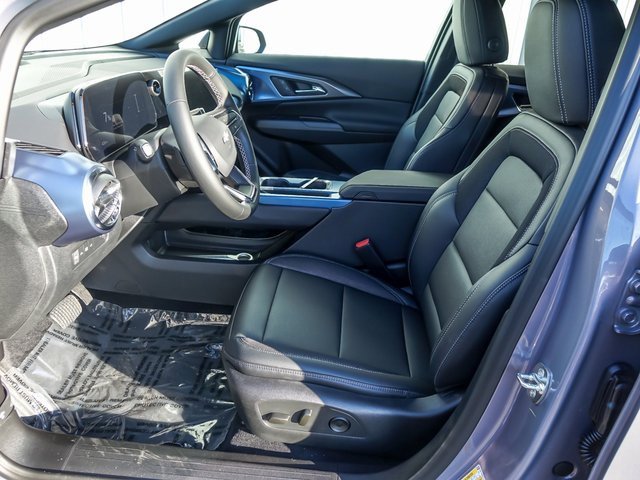 New 2026 Chevrolet Equinox EV LT image 14