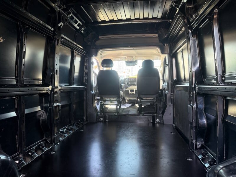 Used 2023 RAM ProMaster 2500 FWD image 13