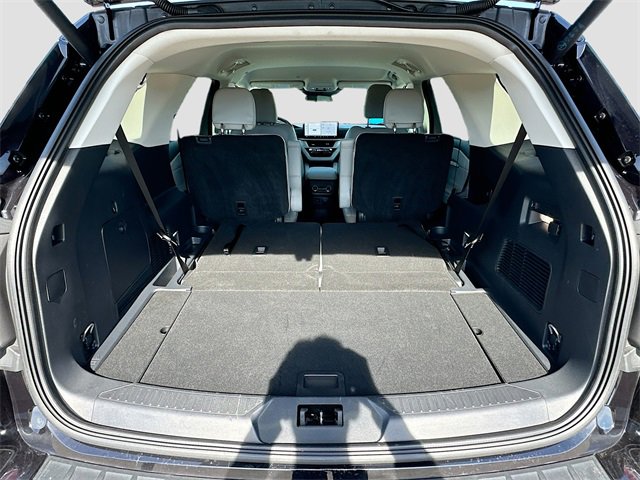 Used 2025 Ford Explorer Active w/ Active Comfort Package image 25