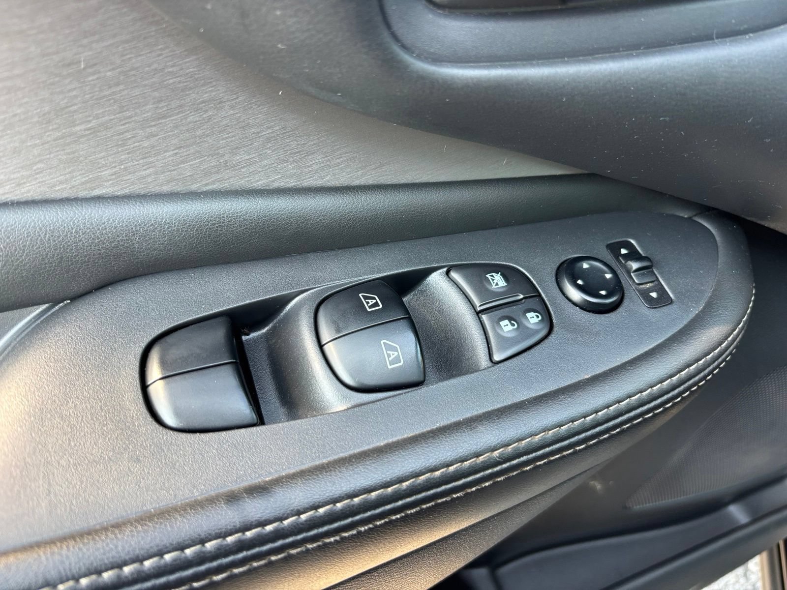 Used 2020 Nissan Murano S w/ Technology Package FWD image 13