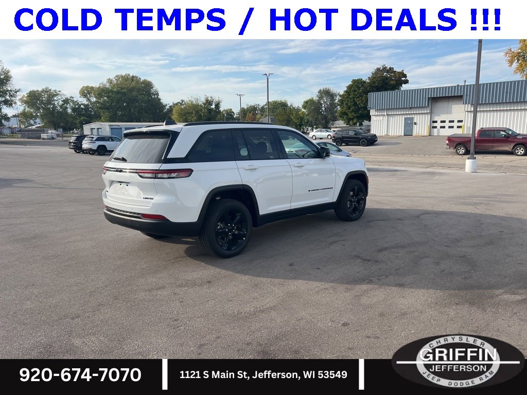 New 2025 Jeep Grand Cherokee Limited w/ Black Appearance Package image 10