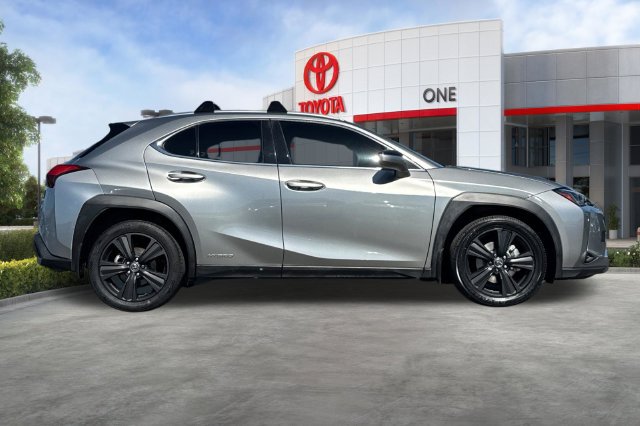 Used 2019 Lexus UX 250h w/ Premium Package AWD/4WD image 3