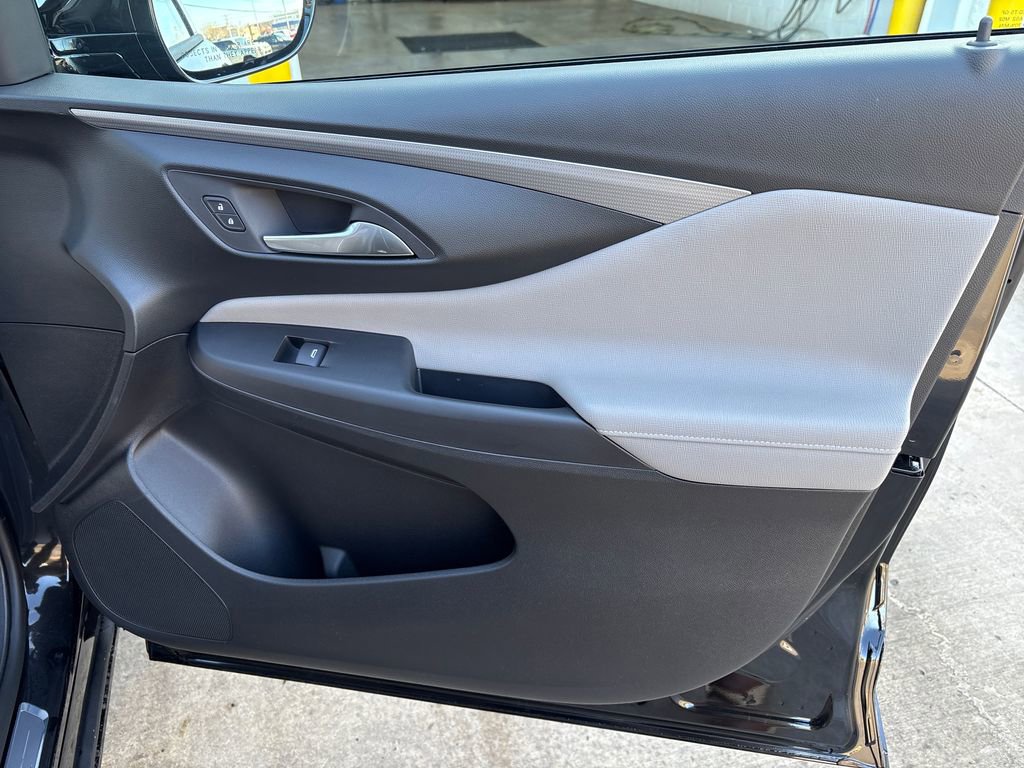 New 2026 Buick Envista Avenir image 37