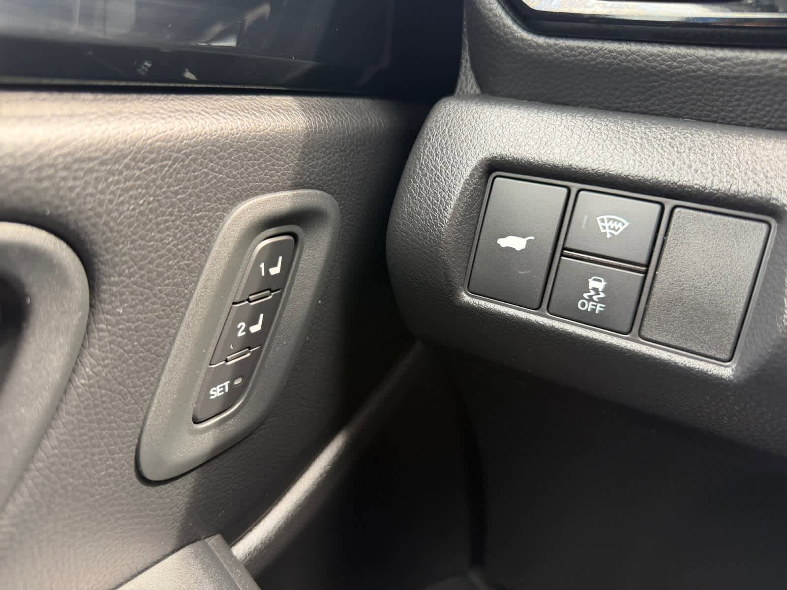 Used 2025 Honda Pilot TrailSport image 27