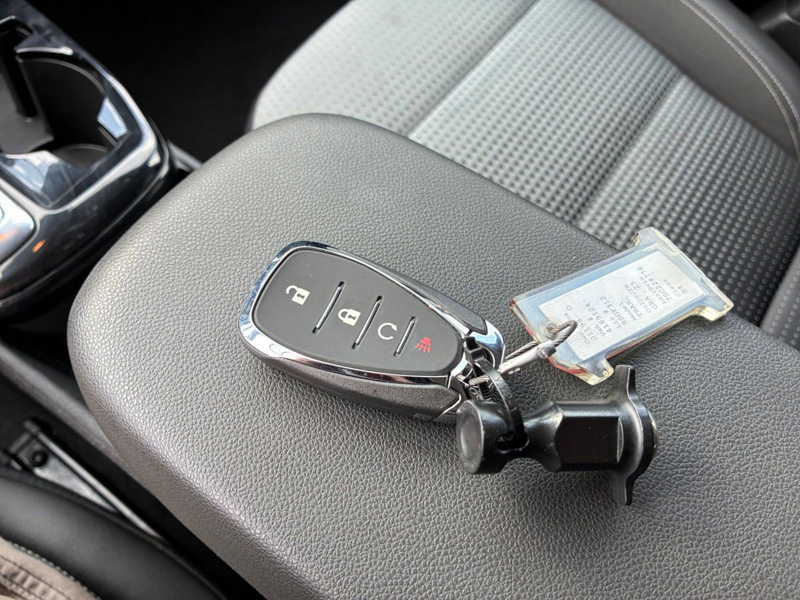 Used 2025 Chevrolet Trax LT FWD image 21
