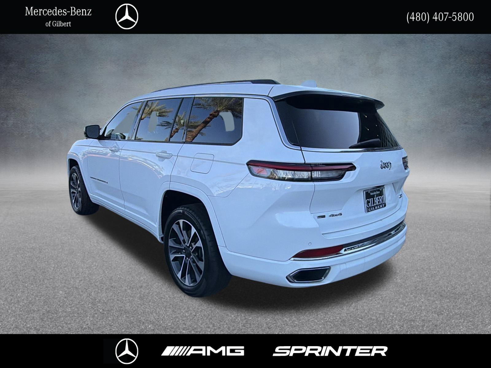 Used 2022 Jeep Grand Cherokee L Overland w/ Advanced Protech Group III AWD/4WD image 3