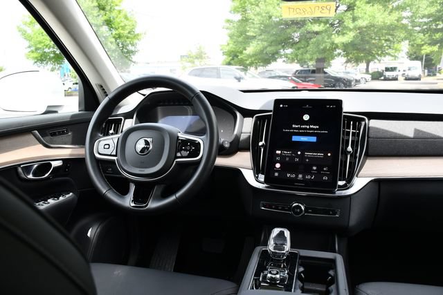Used 2025 Volvo XC90 B6 Plus AWD/4WD image 20