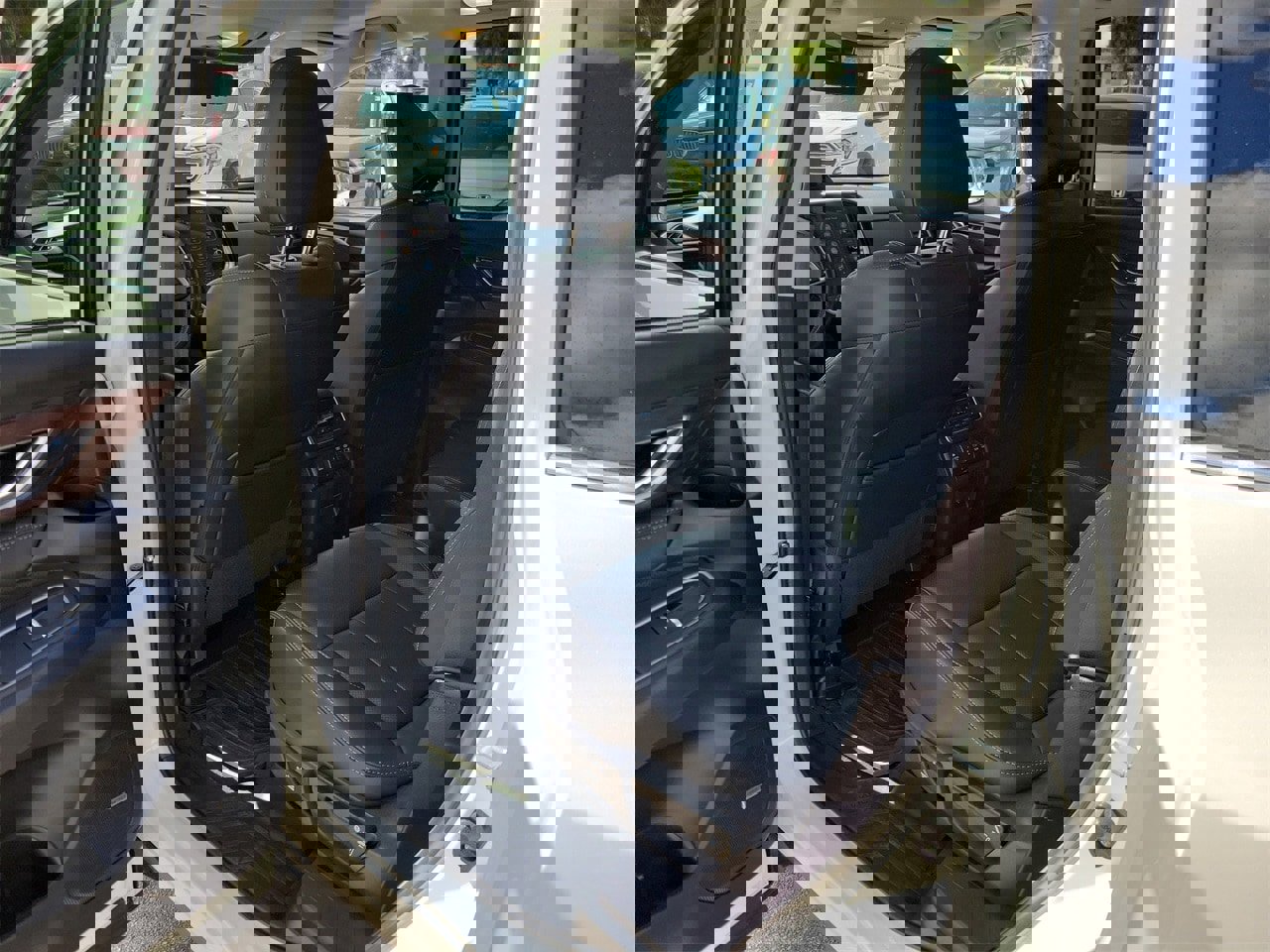 Used 2024 Subaru Ascent Touring w/ Popular Package #2 image 10