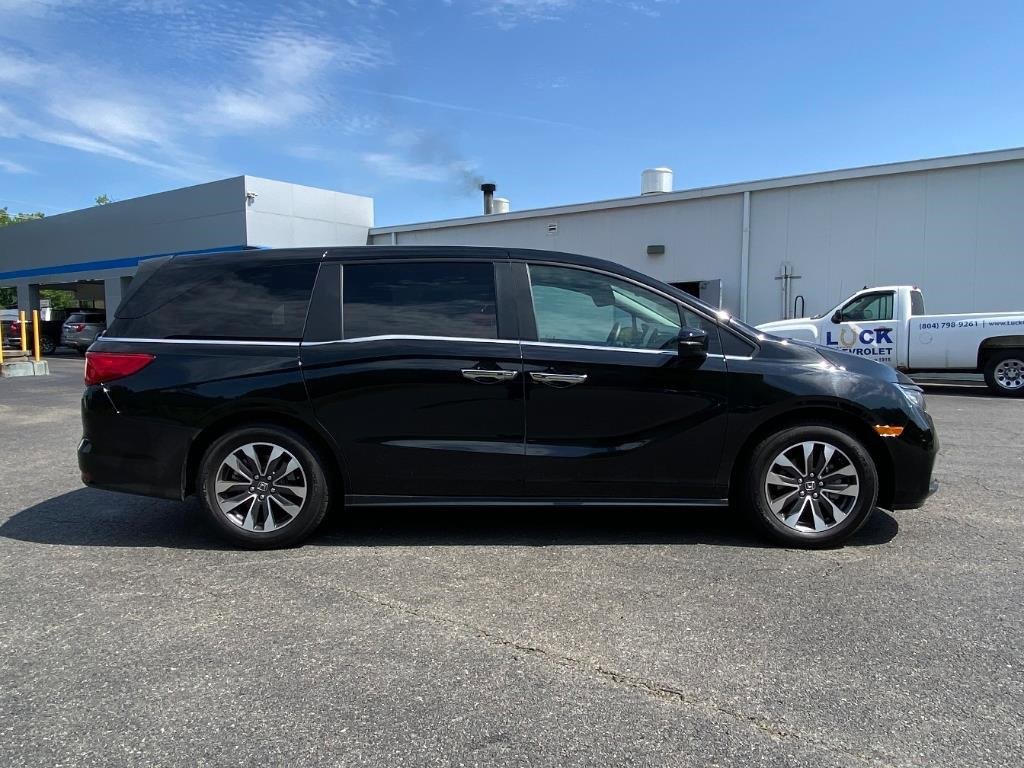 Used 2024 Honda Odyssey EX-L image 2