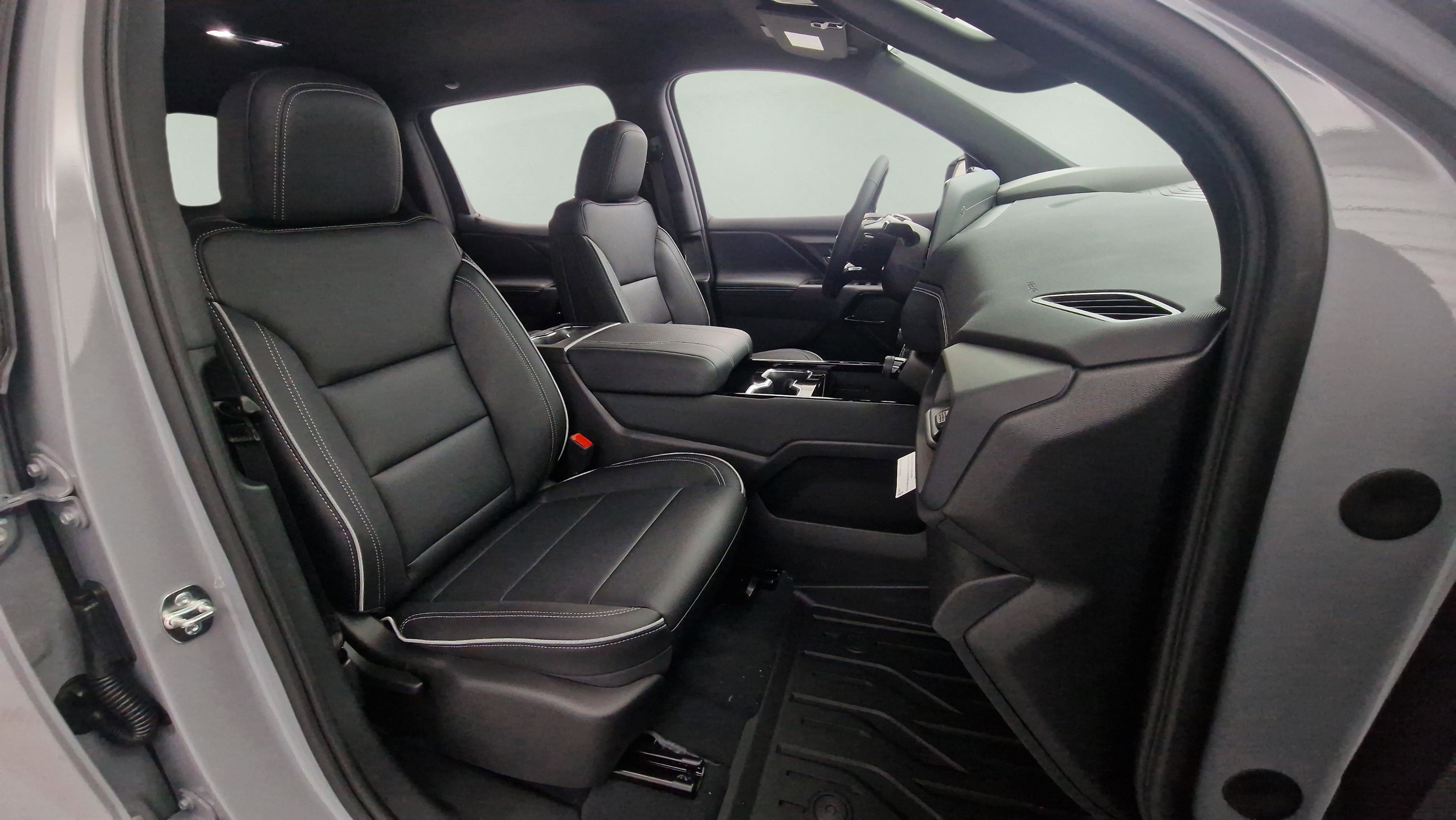 New 2026 Chevrolet Silverado EV LT image 29