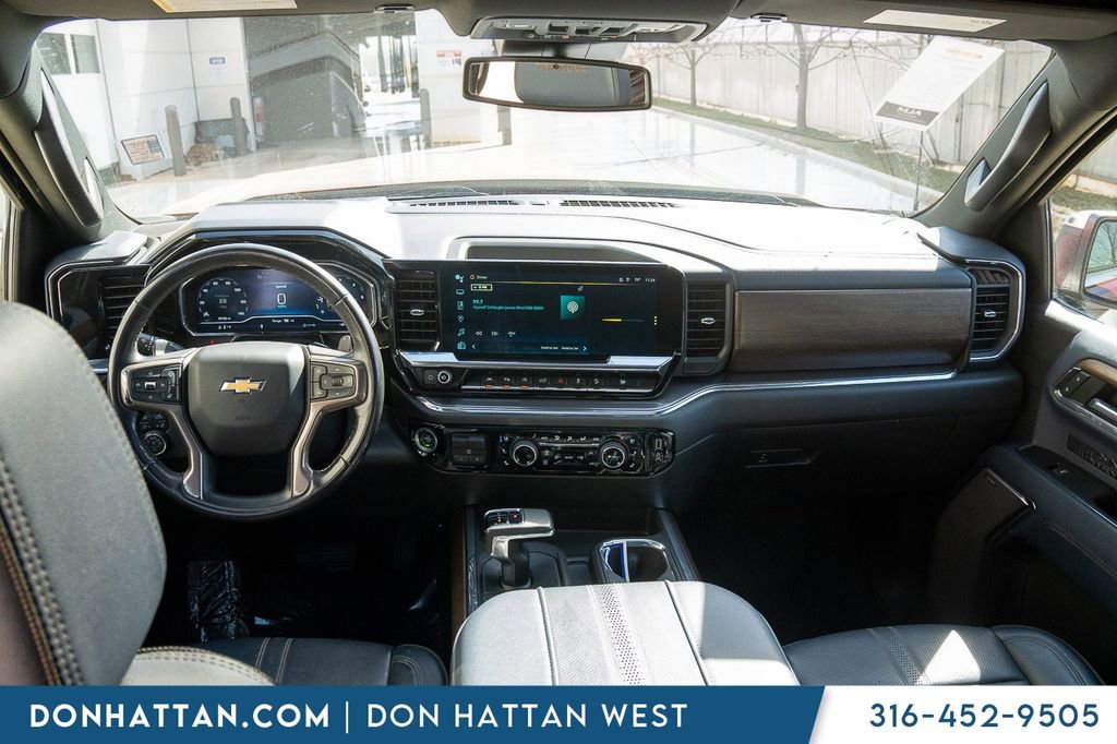 Used 2023 Chevrolet Silverado 1500 High Country w/ Z71 Off-Road Package image 4