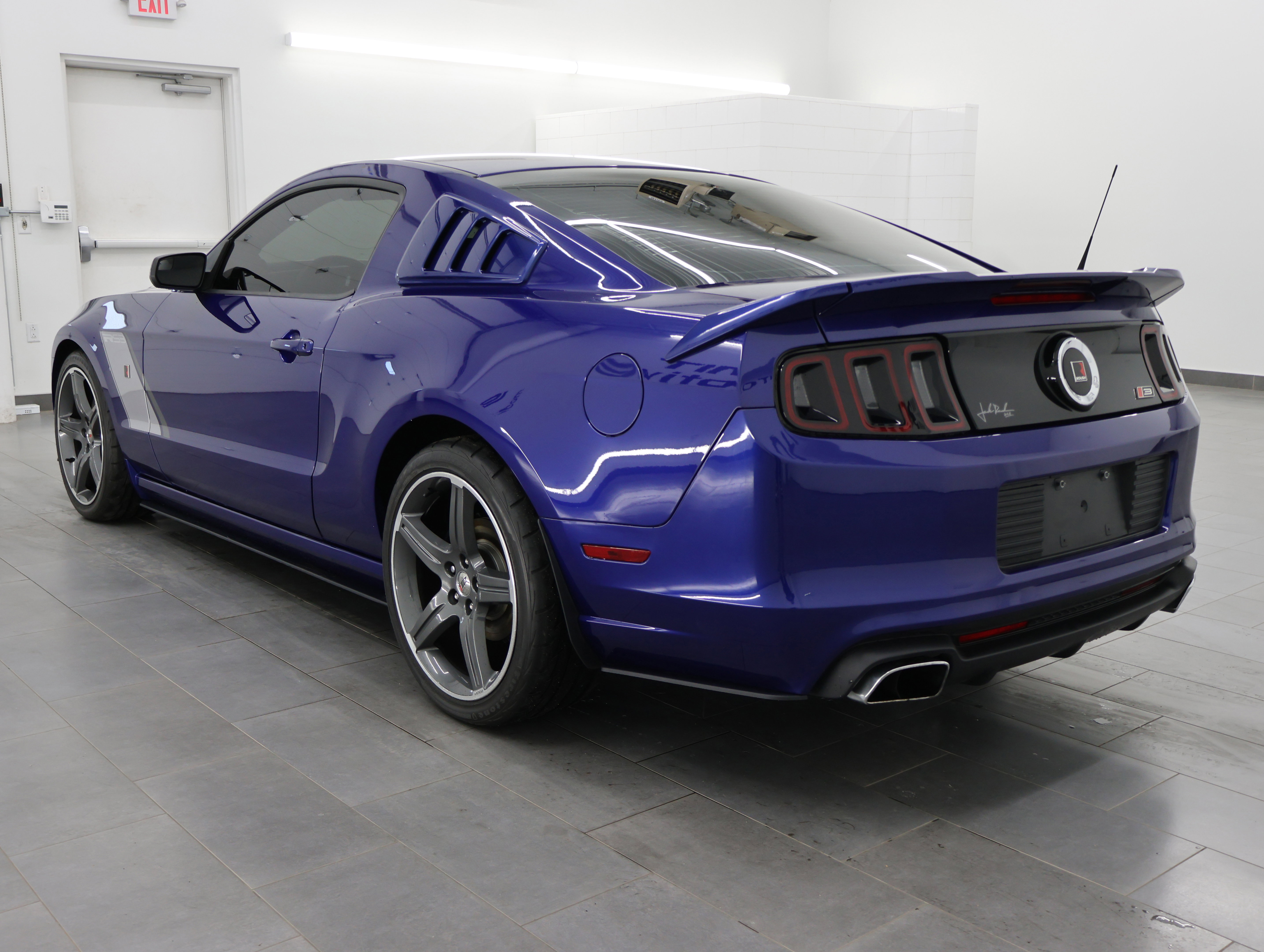 Used 2014 Ford Mustang GT w/ Equipment Group 301A image 6