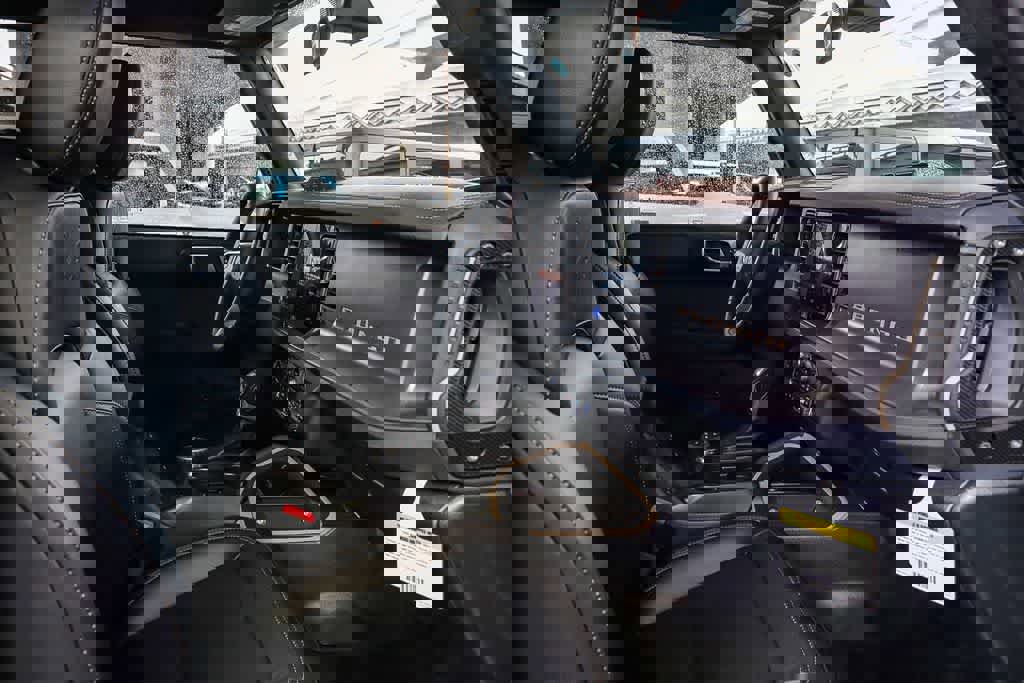 New 2025 Ford Bronco Badlands image 15