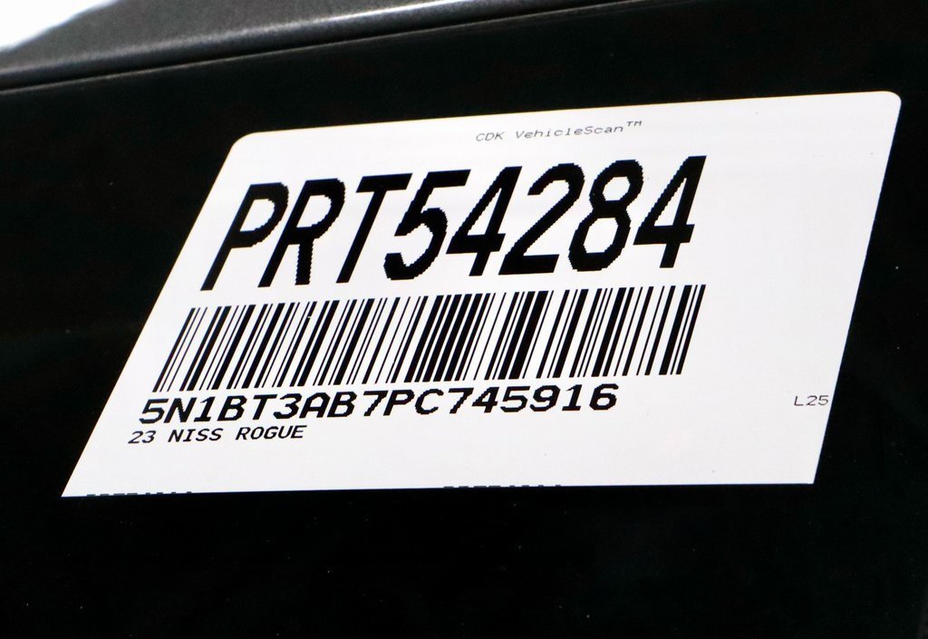 Certified 2023 Nissan Rogue S image 32