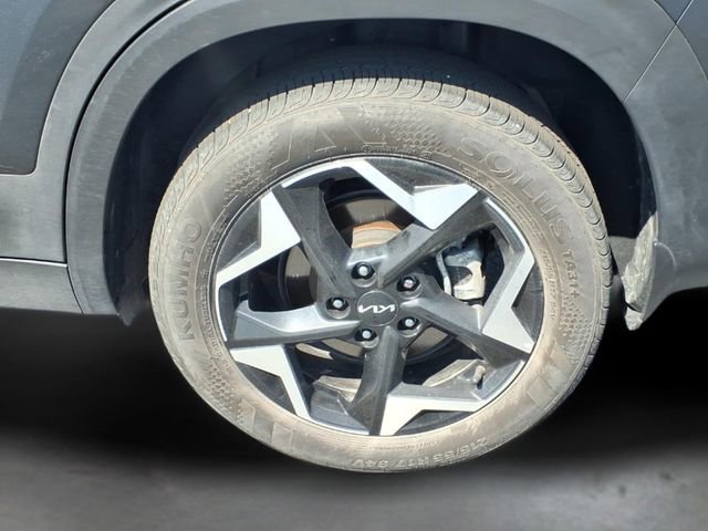 Used 2025 Kia Seltos S AWD/4WD image 29
