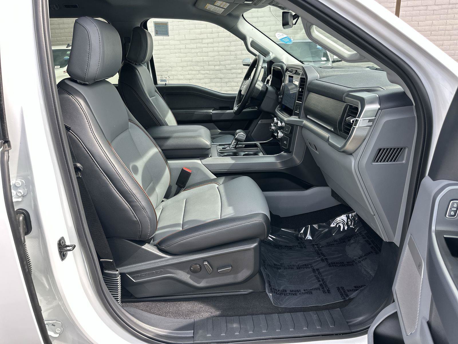 Used 2025 Ford F150 Lariat AWD/4WD image 27