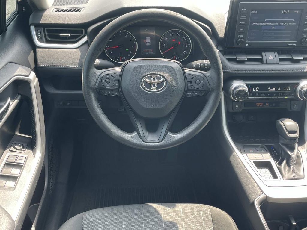Used 2022 Toyota RAV4 XLE w/ Convenience Package image 14