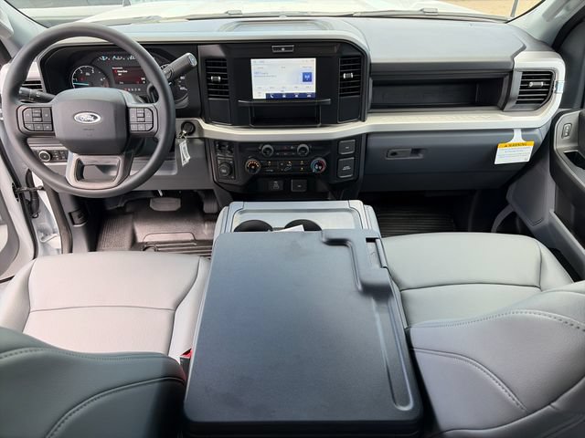 New 2026 Ford F550 4x4 Supercab Super Duty image 8