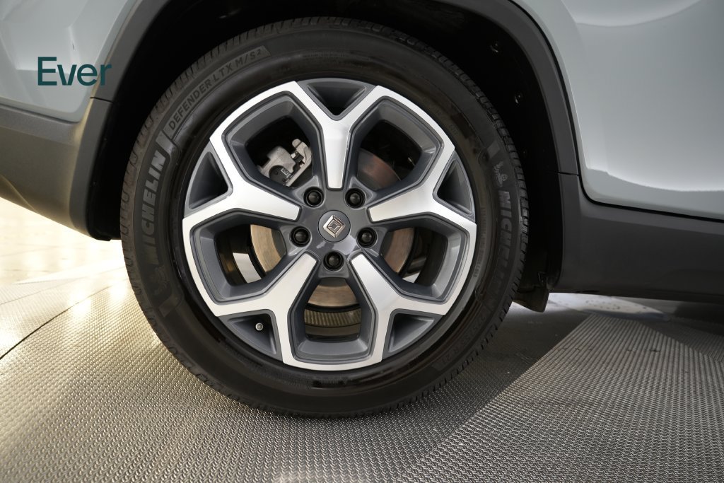 Used 2023 Rivian R1T Adventure Dual AWD/4WD image 21