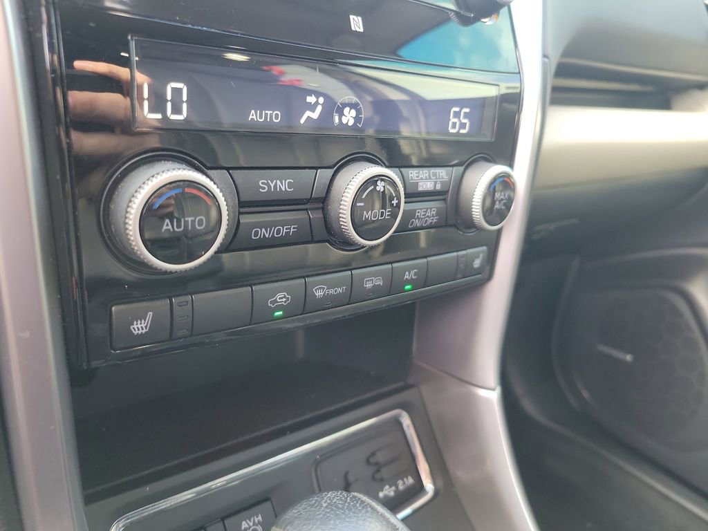 Used 2020 Subaru Ascent Limited w/ Technology Package image 22