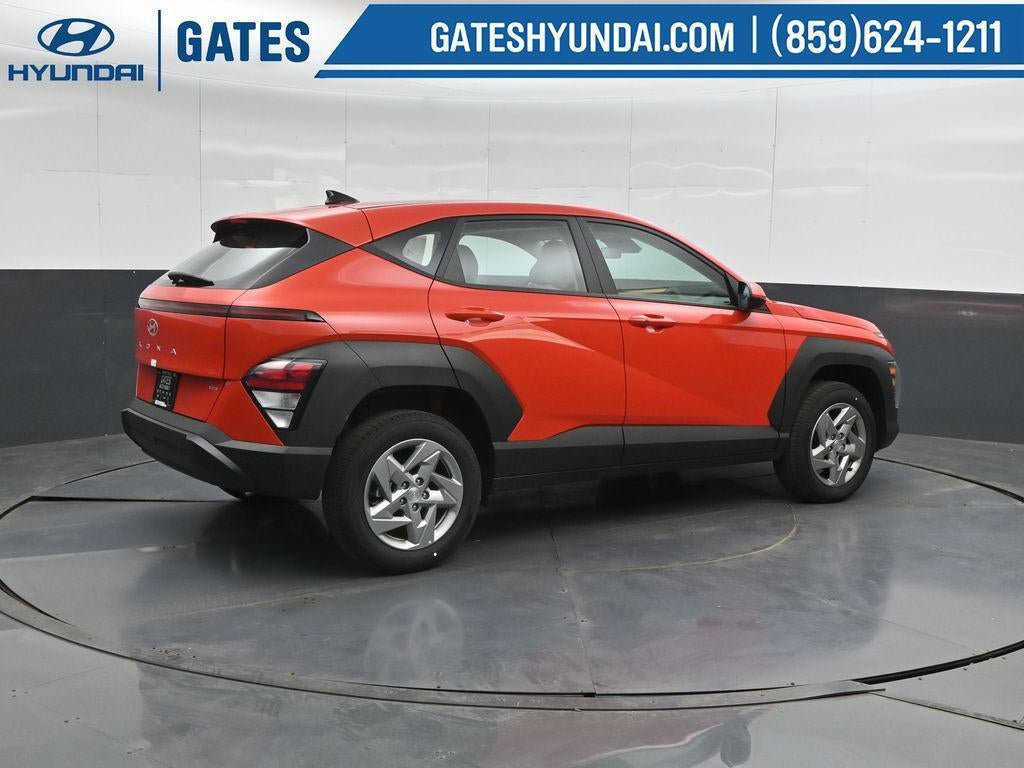 New 2026 Hyundai Kona SE AWD/4WD image 2