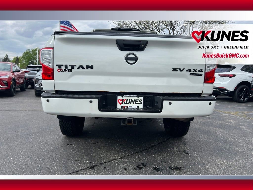Used 2018 Nissan Titan XD AWD/4WD image 6