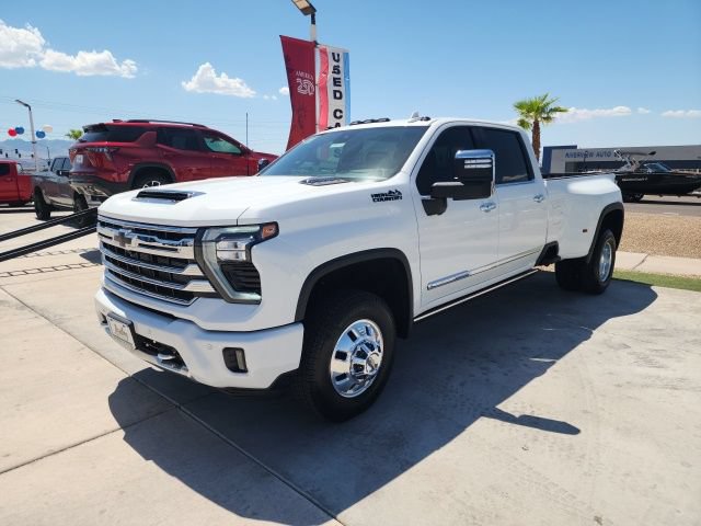 New 2026 Chevrolet Silverado 3500 High Country w/ Technology Package AWD/4WD image 8