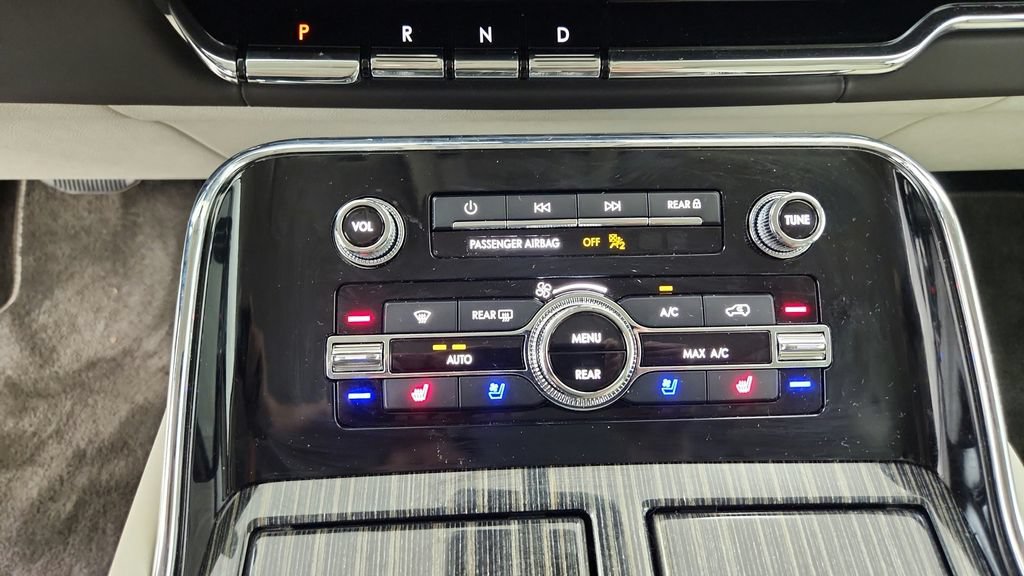 Used 2024 Lincoln Navigator Black Label AWD/4WD image 34