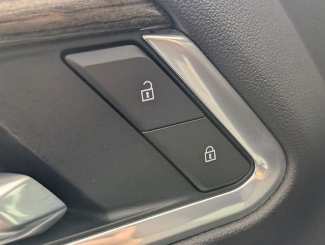 Certified 2025 Chevrolet Silverado 3500 LT w/ Safety Package image 10