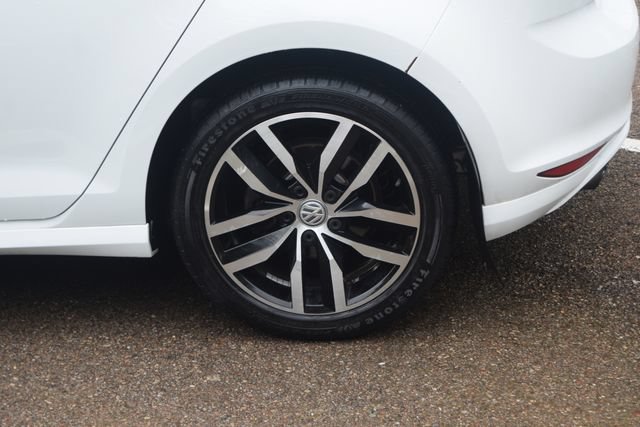 Used 2015 Volkswagen Golf SE FWD image 28