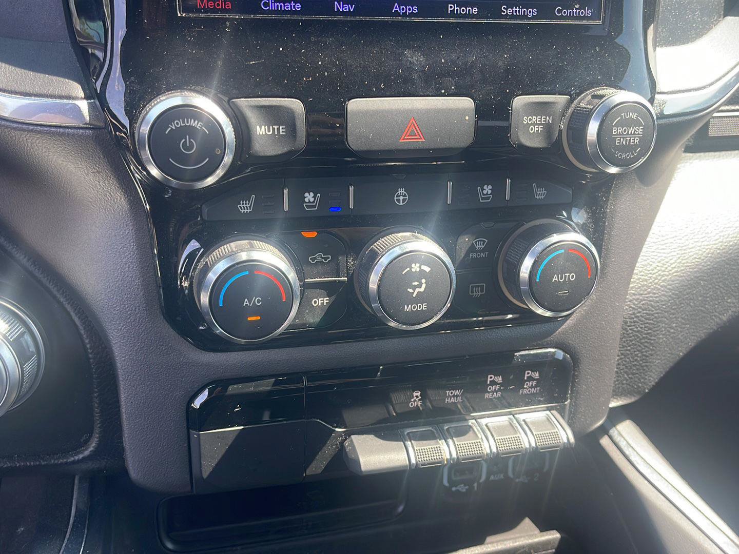 Used 2021 RAM 1500 Laramie w/ Night Edition AWD/4WD image 21