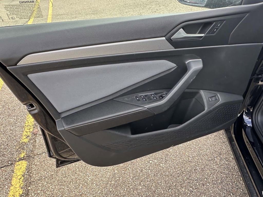 New 2026 Volkswagen Jetta SE image 10