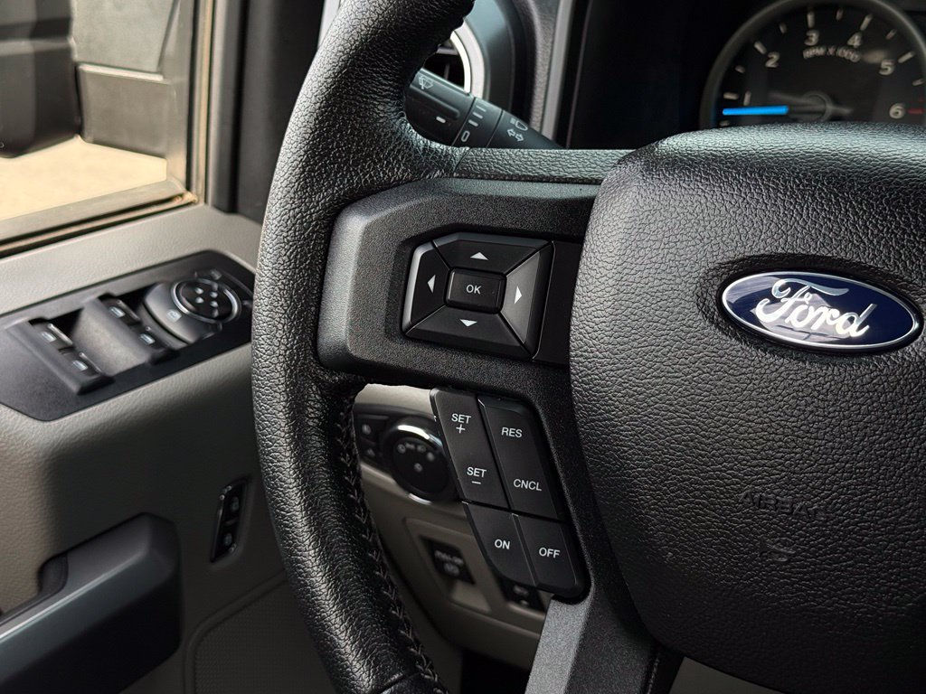Used 2015 Ford F150 XLT w/ Equipment Group 302A Luxury AWD/4WD image 8