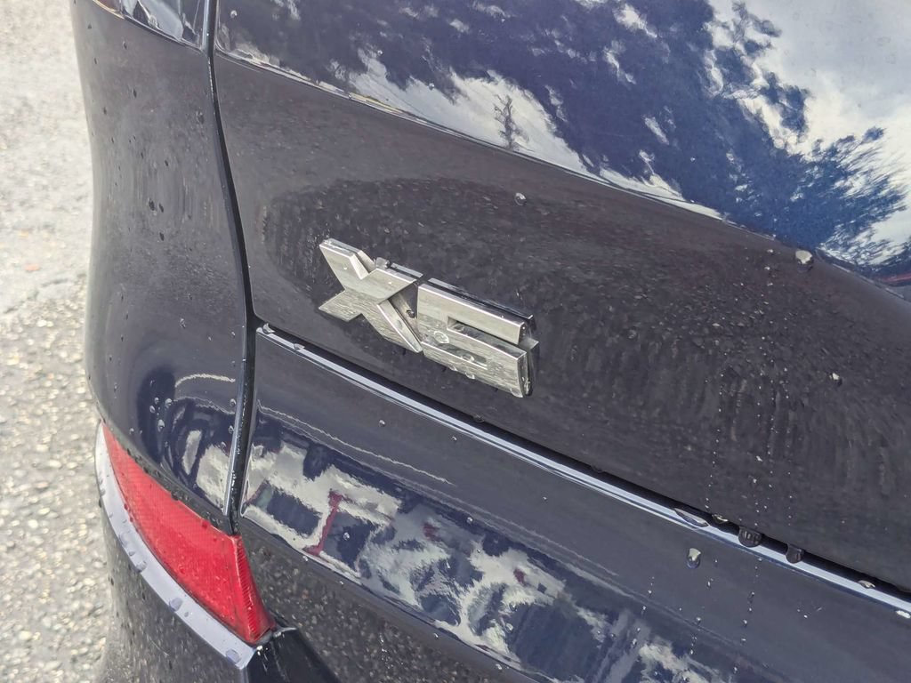 Used 2024 BMW X5 M60i AWD/4WD image 16