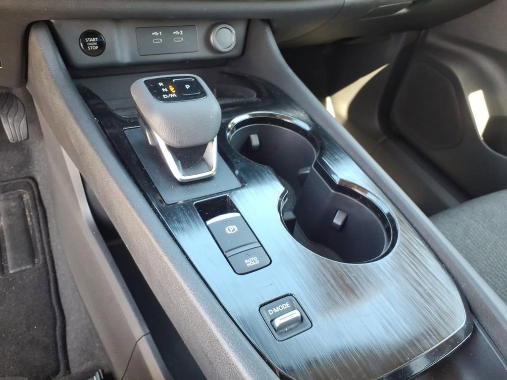 Certified 2026 Nissan Rogue SV FWD image 13