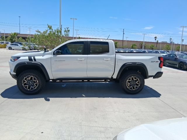 Used 2026 Chevrolet Colorado ZR2 w/ Technology Package AWD/4WD image 3