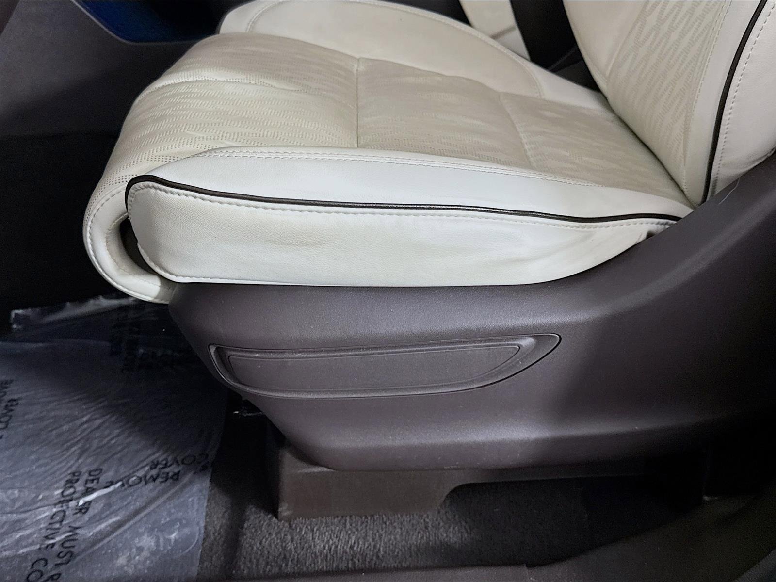 Used 2023 Lincoln Aviator Black Label w/ Dynamic Handling Package image 23