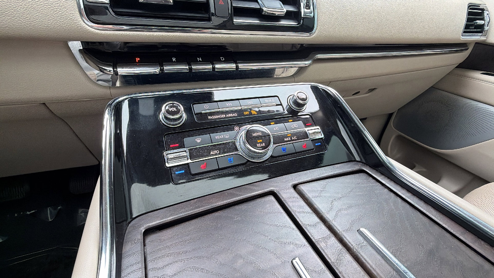 Used 2021 Lincoln Navigator Reserve w/ Luxury Package image 34