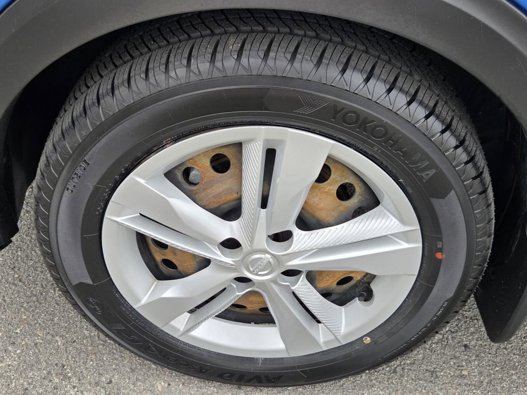 Used 2021 Nissan Kicks S image 14