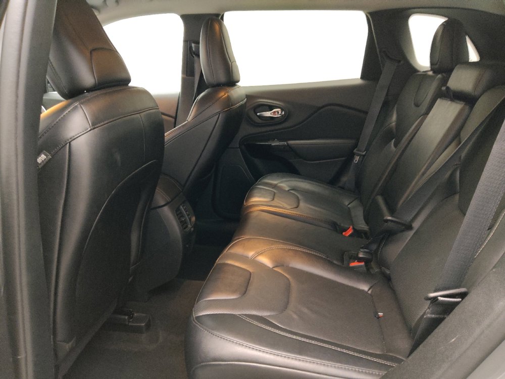 Used 2023 Jeep Cherokee Altitude Lux image 18