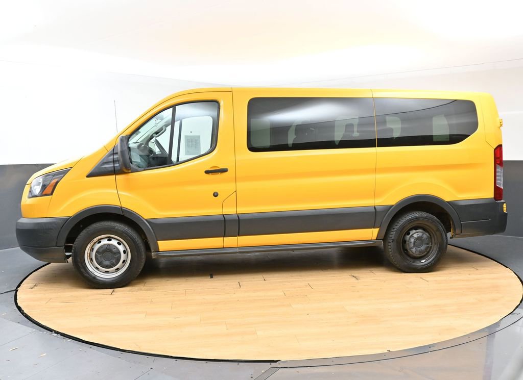 Used 2018 Ford Transit 150 XL RWD image 6